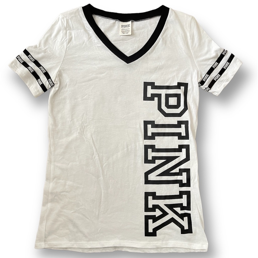 PINK by Victoria’s Secret V Neck T- shirt.